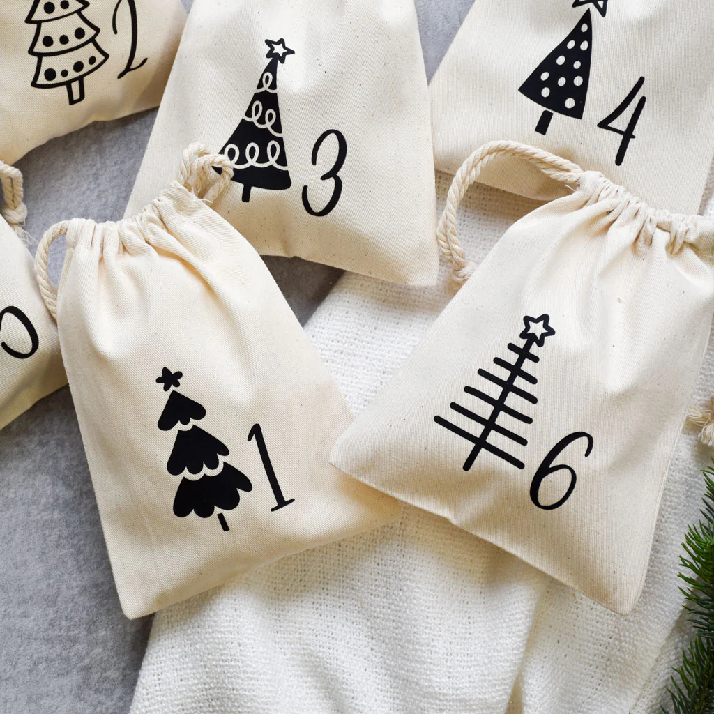 Adventskalender 24 Säckchen aus Bio-Baumwolle | Tannenbaum | große Beutel